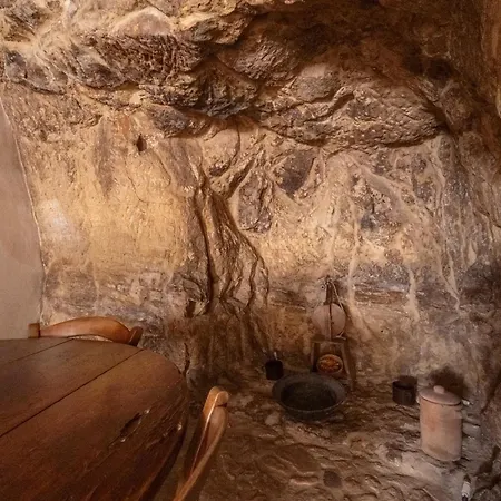 Si-moutique, Le Case-grotte Degli Avi 2 Apartment Modica