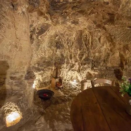 Si-moutique, Le Case-grotte Degli Avi 2 Apartment Modica